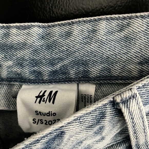 H&M Studio Ballon Fit Jeans, size 4 - Picture 3 of 9